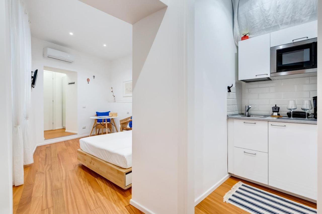 Lovely And Modern Nest Near The Colosseum ローマ エクステリア 写真